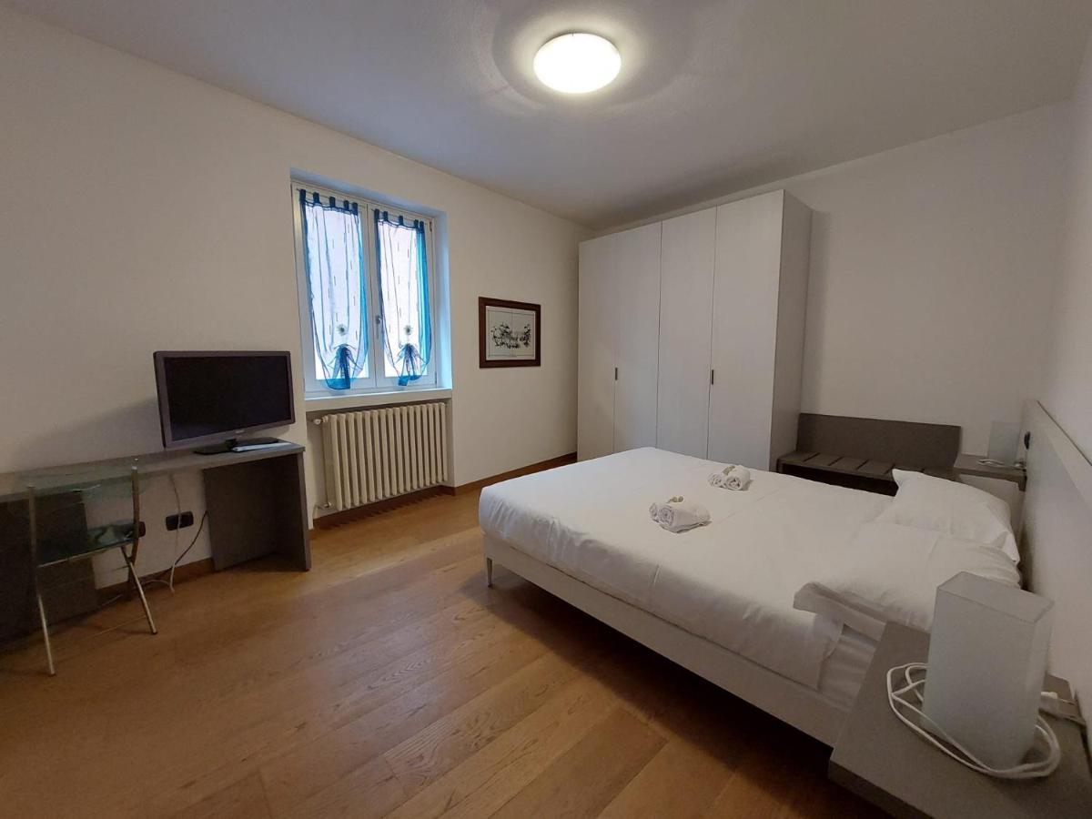 The Lake Apartment Colico Esterno foto